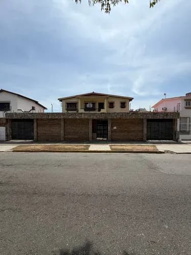Andrews Matheus Casa En Urbanización Valles De Camoruco Valencia Carabobo