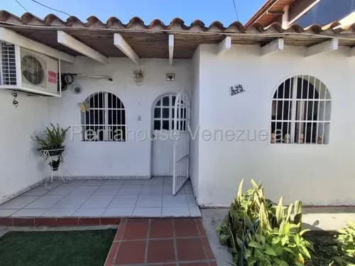 Intercomunal Turmero Maracay Venta De Casa Con Terreno Contácteme Gbf 26-12246