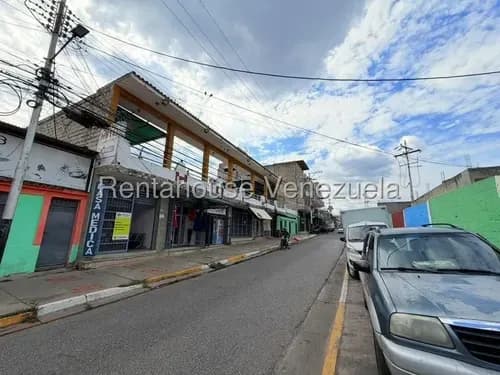 Oportunidad Única Para Inversionistas Y Emprendedores. Se Vende Local Comercial Estratégicamente Ubicado En El Corazón Del Casco Central De Tocuyito, Municipio Libertador,