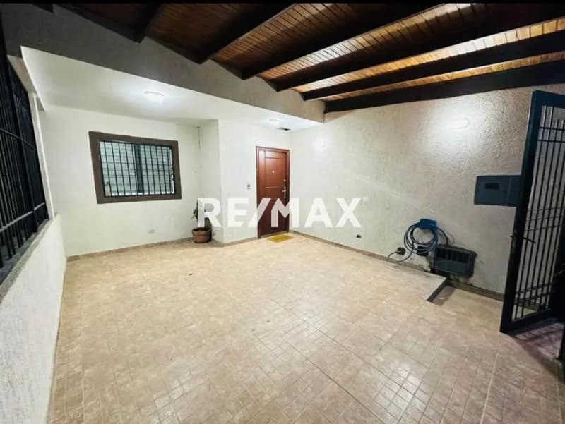 Se Ofrece en venta hermosa casa ubicada en el Cortijo de Oriente