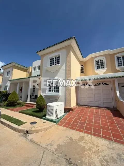 Casa en venta en oasis country III