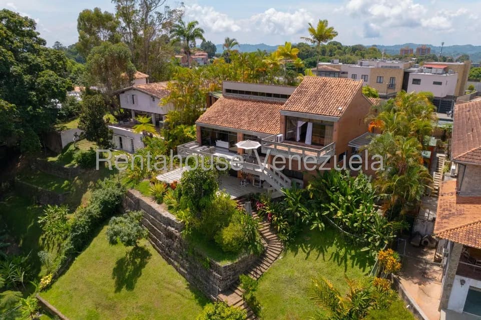 Casa (Multipes Niveles) en Venta en La Lagunita Country Club, Distrito Metropolitano