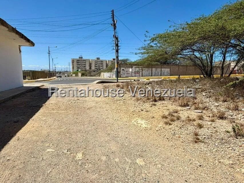 Terreno (Comercial) en Venta en Punto Fijo, Falcon