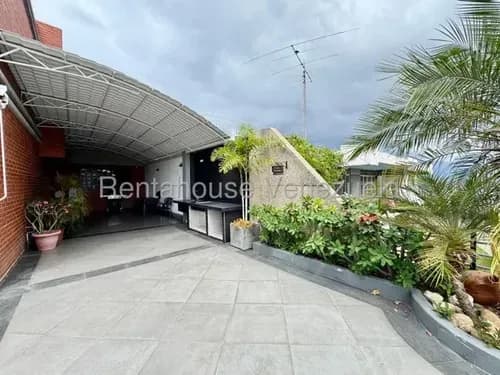 Hermosa Quinta En Venta Colinas De Vista Alegre 26-9798 Lv