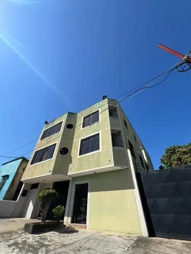 Global Vende Edificio Comercial Y Residencial Urb. Los Colorados Valencia Carabobo.