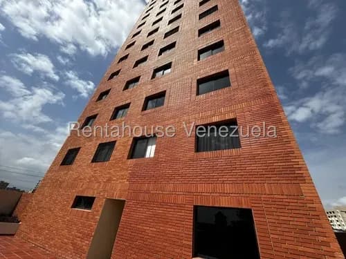 En Venta Maravilloso Apartamento Al Este De Barquisimeto, Diana Blanco, Cód. 26-15017, Amobaldo, Entorno Seguro, Ideal Para Quien Busca, Comodidad, Tranquilidad Y Seguridad.