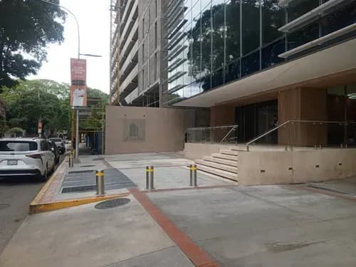 Alquiler De Oficinas De 162,40 Mts En Torre Guayana (las Mercedes)