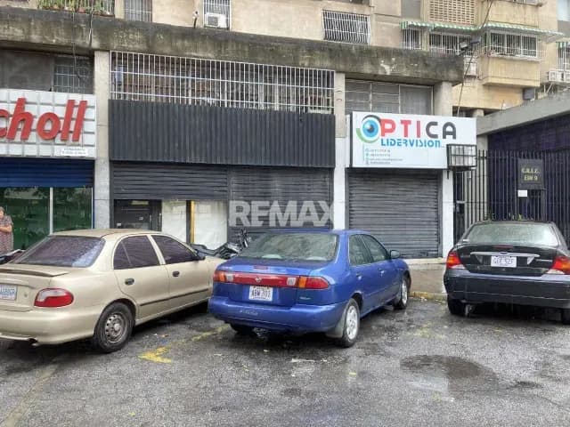 VENTA DE LOCAL COMERCIAL A NIVEL DE CALLE EN LA CALIFORNIA NORTE