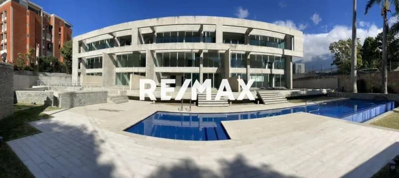Venta de Espectacular Edificio en Chulavista