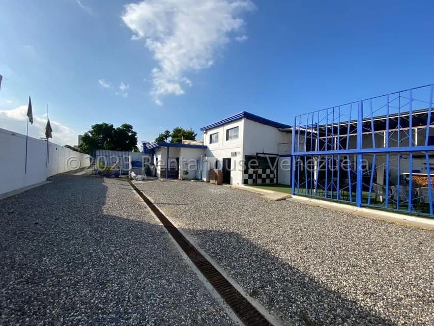 Comercial (Local Comercial) en Venta en Parroquia Juan de Villegas, Lara