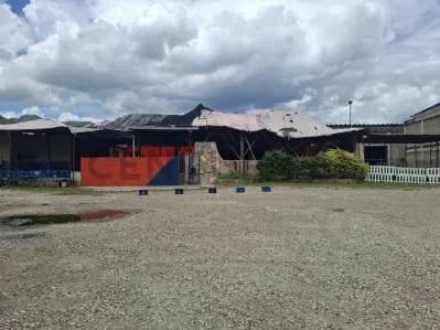 Excelente Terreno con Local Comercial en Venta – Guarenas