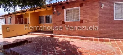 Emg Vende Casa Para Remodelar En Zona El Portal De La Laguna Ii- Porlamar , Isla De Margarita