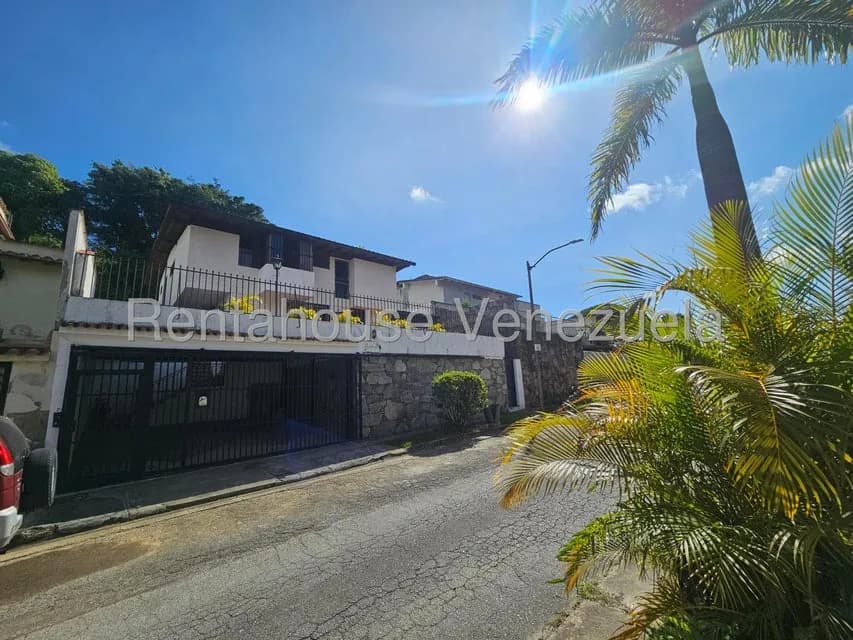 Casa (Colonial) en Venta en Baruta, Distrito Metropolitano