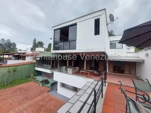 Imponente Casa De 500 M2 De Construcción Y 815 M2 De Terreno Es Una Obra De Arte Residencial Ubicada En El Placer