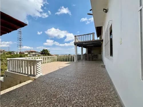Casa Moderna Tipo Quinta En Venta En El Limon San Antonio De Los Altos