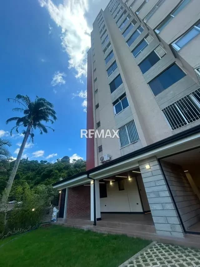 VENTA APARTAMENTO EN PB SANTA PAULA,BARUTA, CARCAS.