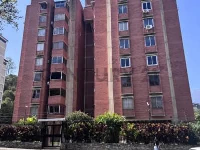 HERMOSO APARTAMENTO ACTUALIZADO EN VENTA URBANIZACION SANTA SOFIA