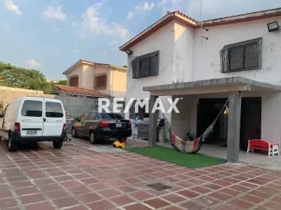 Casa comercial en alquiler excelente ubicación