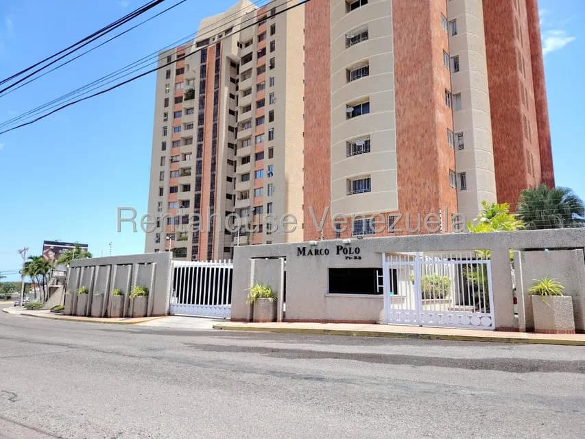 Apartamento (Multiples Niveles) en Venta en El Milagro, Zulia