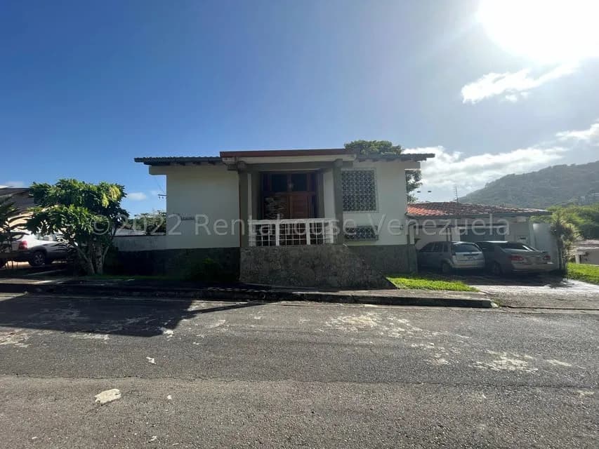 Casa (Multipes Niveles) en Venta en Oripoto, Distrito Metropolitano