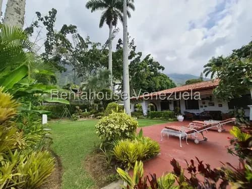 Casa En Venta En Altamira, Caracas 26-8411 Yf