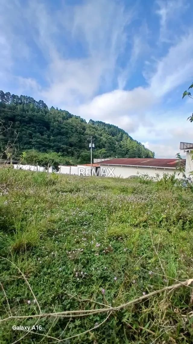 TERRENO EN VENTA Ubicacion: Cordero, Aldea El Guamal Sector Llano Cruz