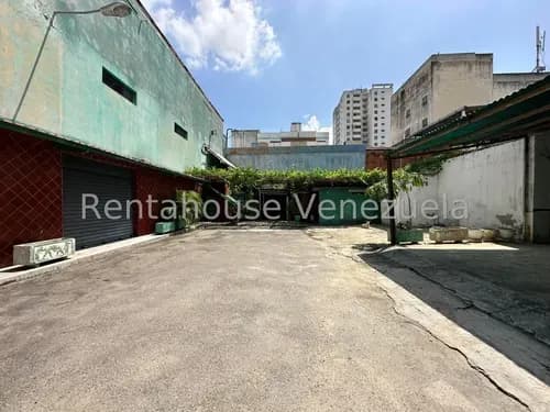 Locales Comerciales En Venta En Zona Centro Alto Trafico Con Terreno Y Depositos Estef 25-8053