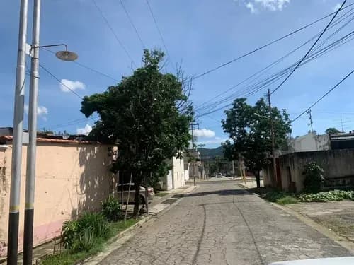 Parcelas Comerciales - Servicios El Viñedo.