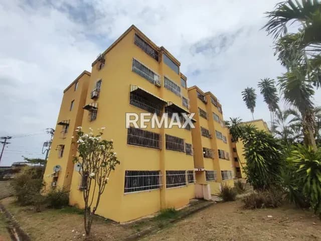 Apartamento en Venta Res. Las Aves