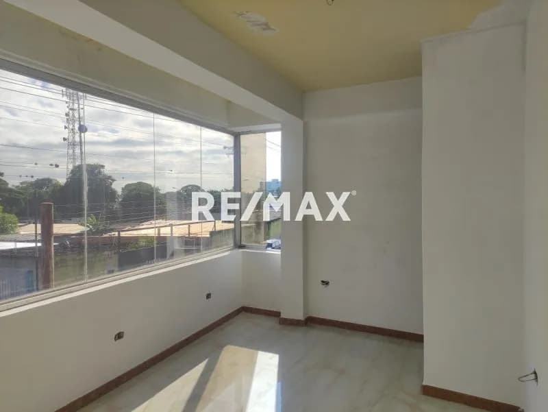 Se Alquila Consultorio en Cabudare, 32m2