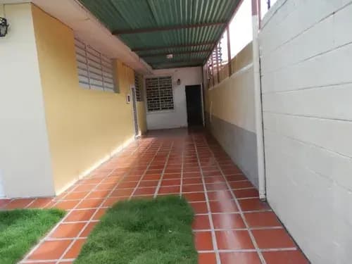 Lcda. Milagros Carrasquel Local Alquiler Barquisimeto Lara Zona Este Del Este Economica Comercial Economico Código Inmobiliaria Rent-a-house 26-18586