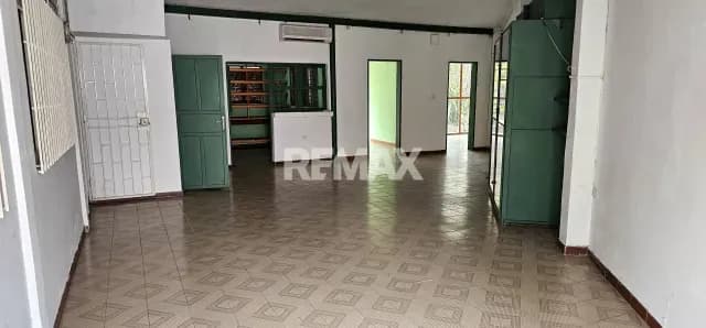 Local comercial con potencial
