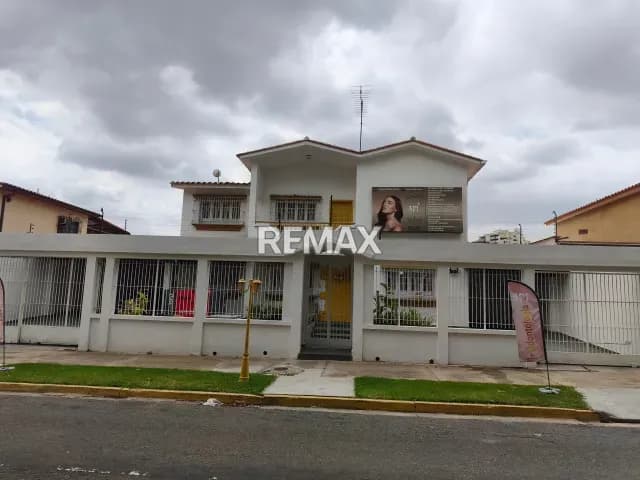 ALQUILER DE CONSULTORIOS PREMIUM EN RECONOCIDA CLINICA ODONTOLOGICA