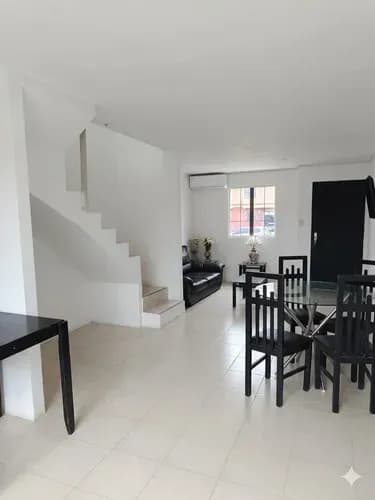 Pf Thownhouse En Venta Parque Valencia. Res. Tierra Clara
