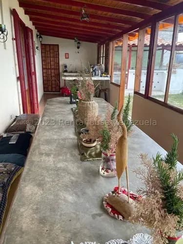 Mepm Casa En Venta La Colonia Tovar Aragua Mls 24-7543