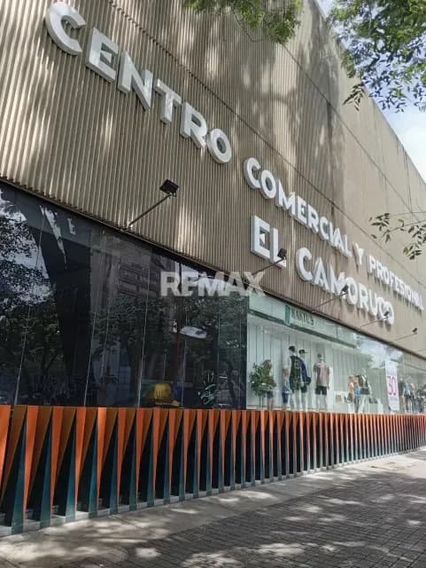 LOCAL CC CAMORUCO AV BOLIVAR NORTE DIAGONAL A TRAKI 72 mts2