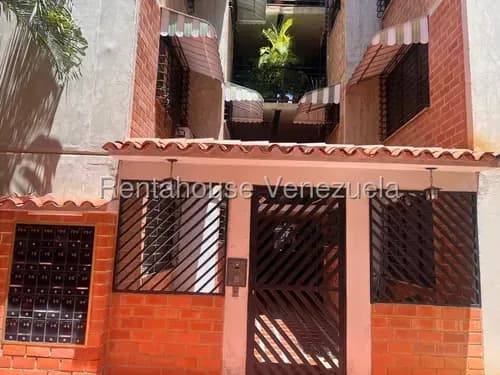 Apartamento En Venta Ciudad Casarapa 26-17111. Jt
