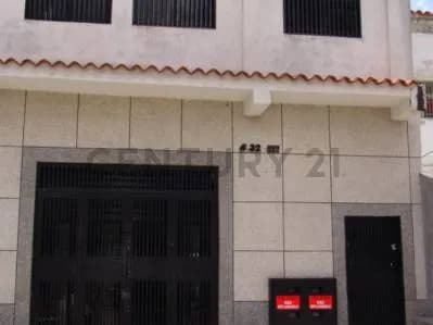 JCC - Se alquila local para deposito y/o Distribuidora.