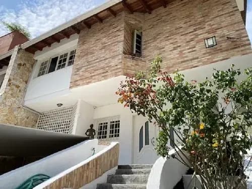 Ns En Venta Hermosa Quinta En La Urb. Miranda. 650 M2 De Construccion