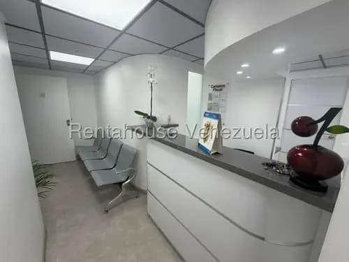 Consultorio Medico Odontologico En Alquiler, Av. Francisco De Miranda Al Lado Del Tsj