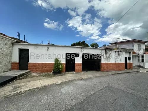 Terreno En Venta En Barrio Sucre Maracay 26-4623 Irrr