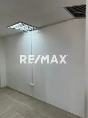 LOCAL COMERCIAL CC PLAZA SAN CRISTOBAL