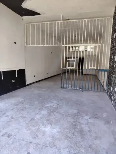 Mc Vende Locales Comerciales En Santa Rosa, Valencia - Skg-090