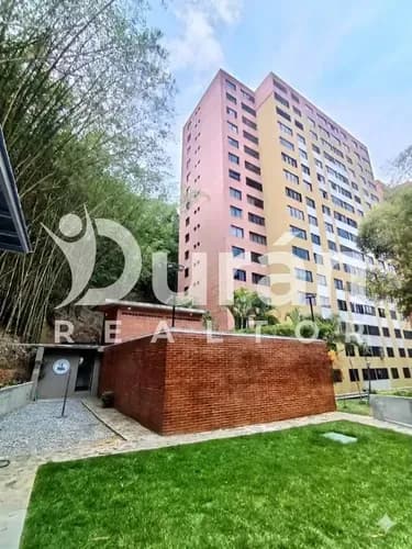 Apartamento Remodelado En Campo Neblina, Sector Colinas De Caiza