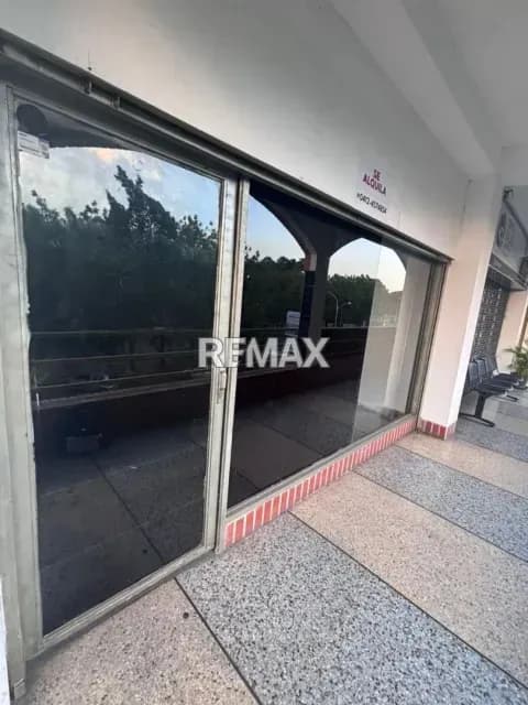 LOCAL EN VENTA C.C PARQUE SAN JACINTO