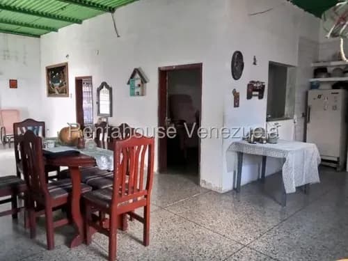 Inmuebles Milagros Nazareth Casa En Venta En Barquisimeto Lara Zona Oeste. Codigo Del Inmueble 26-14884 Economica Residencial Economico