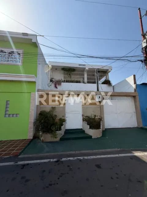 Consultorios y Oficinas en Alquiler Sector Santa Lucia
