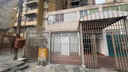 Apartamento En Venta Parroquia Altagracia 26-16344