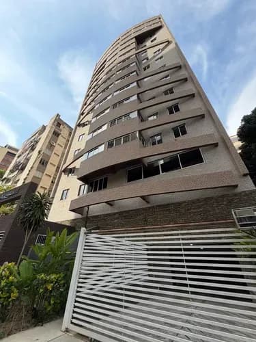 Angelica Rivas Vende Apartamento En Residencias Agua Viva Ll, Urbanización Prebo, Valenca Vzla