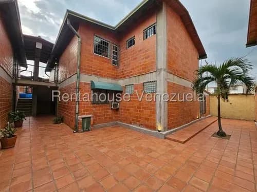 Jip 26-16670. Rentahouse Vende Penthouse De 2 Hab, 2 Baños, Vigilancia Privada , Conexion A Pozo De Agua, Facil Acceso A Panaderias, Farmacias, Colegios. En Urb. Haras De San Pablo, Turmero.